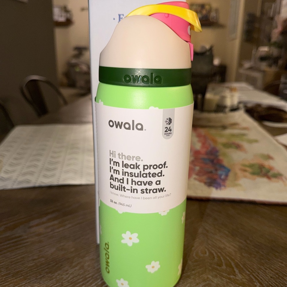 Owala freesip water bottle